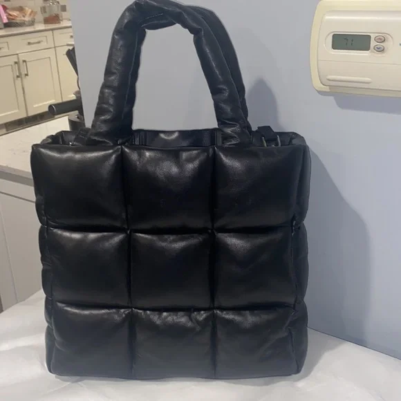 STAUD STUDIO Assante puffy black bag - Picture 3 of 9